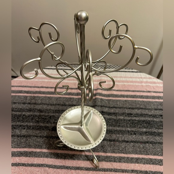 🔥 EUC. jewelry rack (spins) - Picture 10 of 10